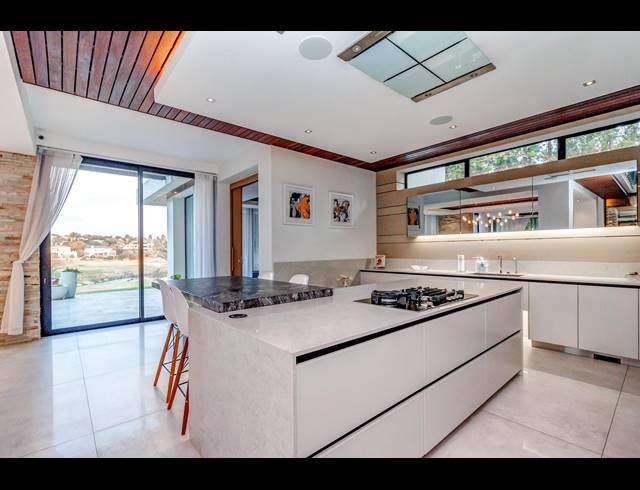 5 BEDROOM HOUSE FOR SALE IN DAINFERN GOLF ESTATE